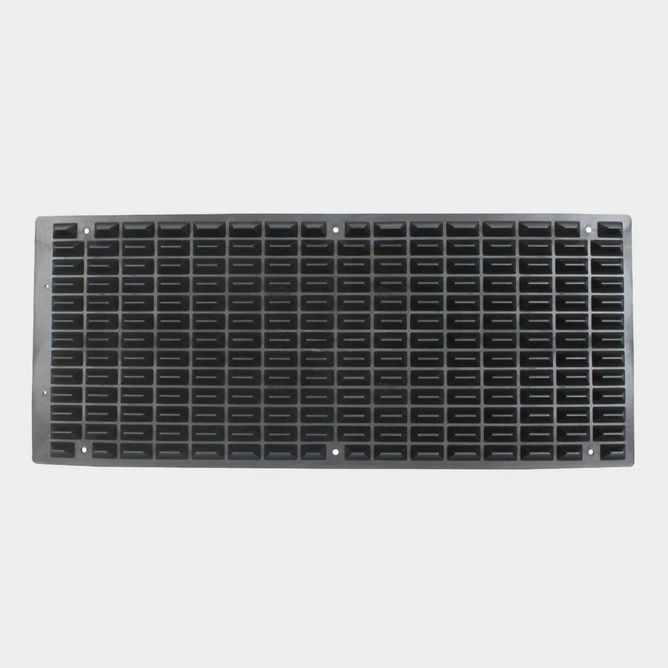 The Equine Scratcher 1 The Equine Scratcher